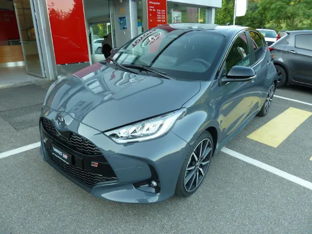 Toyota Yaris 1.5 VVT-i HSD GR Sport