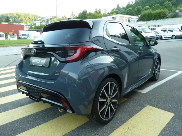 Toyota Yaris 1.5 VVT-i HSD GR Sport