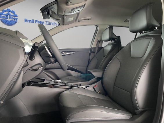 Vehicle image 7 Vehicle image 7