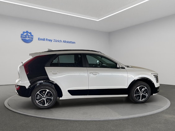 Vehicle image 3 Vehicle image 3