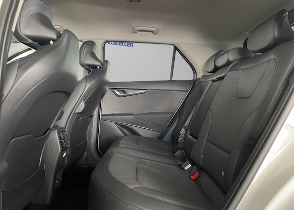 Vehicle image 9 Vehicle image 9