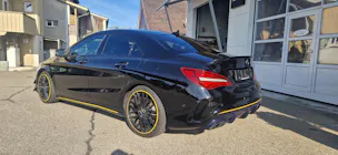 Mercedes-Benz CLA 45 AMG *Yellow Night Edition* 4m