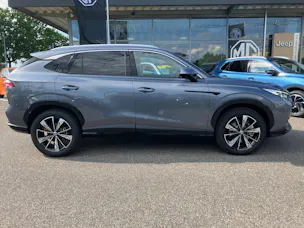 MG HS 1.5 Hybrid Luxury