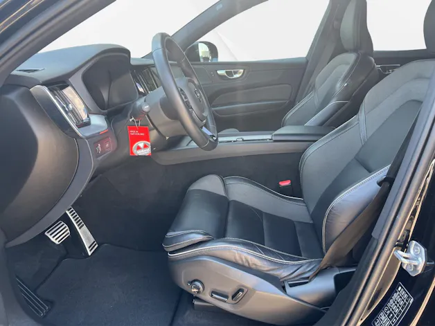 Volvo XC60 2.0 B4 MH R-Design AWD