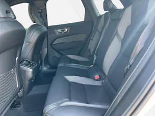 Volvo XC60 2.0 B5 MH Black Edition AWD