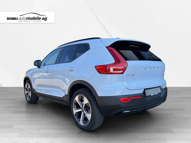 Volvo XC40 2.0 B4 MH Plus Dark