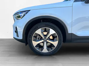 Volvo XC40 2.0 B4 MH Plus Dark