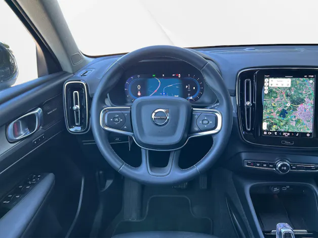 Volvo XC40 2.0 B4 MH Plus Dark