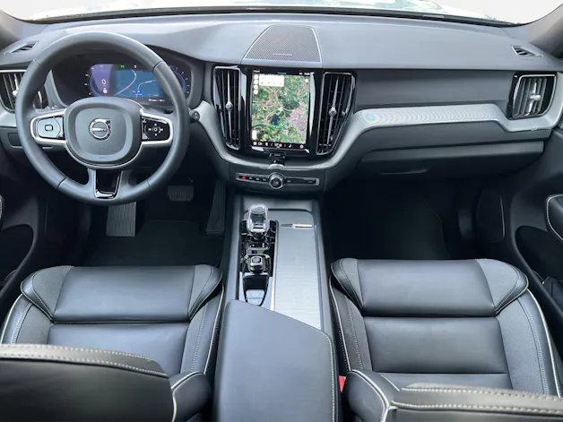 Volvo XC60 2.0 B5 MH Plus Dark AWD