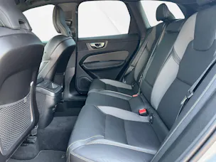 Volvo XC60 2.0 B5 MH Plus Dark AWD