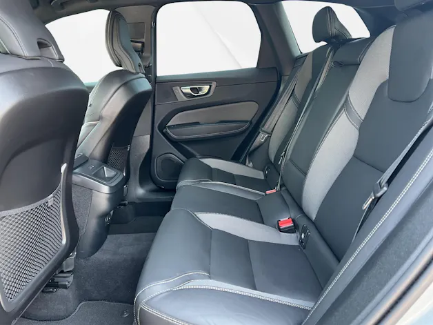 Volvo XC60 2.0 B5 MH Plus Dark AWD