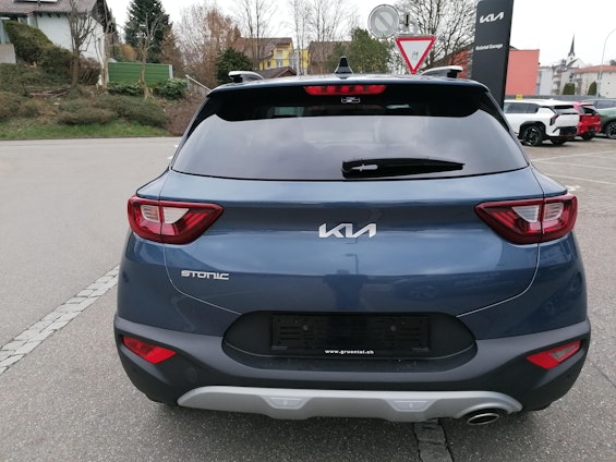 Vehicle image 4 Vehicle image 4