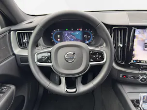 Volvo XC60 2.0 B5 MH Plus Dark AWD