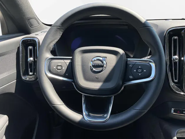 Volvo EX40 Twin Plus AWD