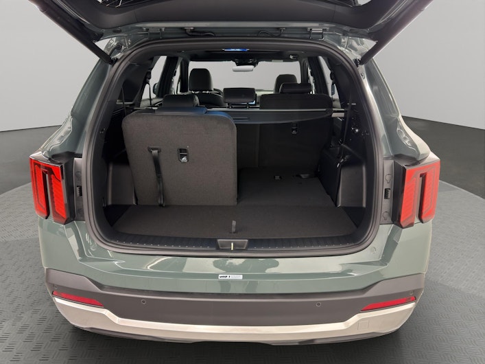 Vehicle image KIA SORENTO