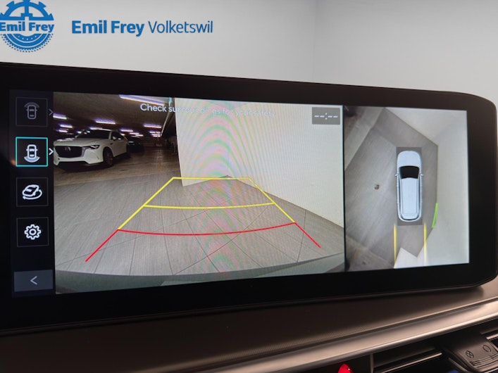 Vehicle image KIA SORENTO