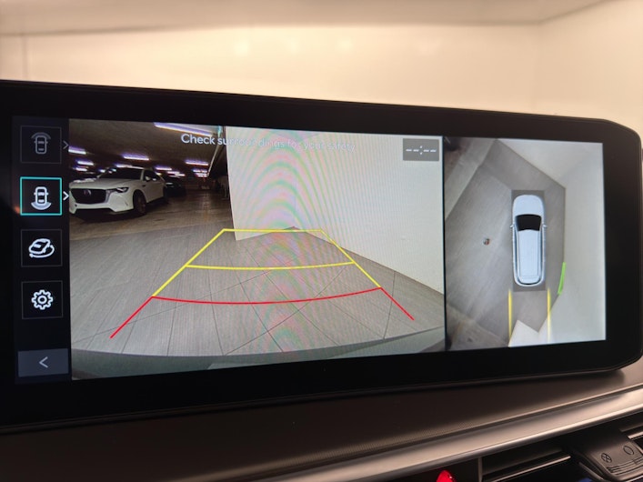 Vehicle image KIA SORENTO