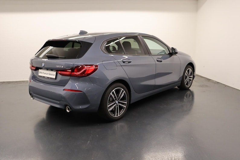 Vehicle image BMW 1 SERIES