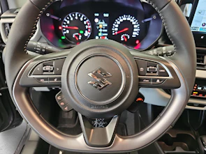 image du véhicule SUZUKI Swift 1.2 Sakura Hybrid