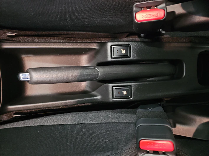 Fahrzeugbild SUZUKI SWIFT