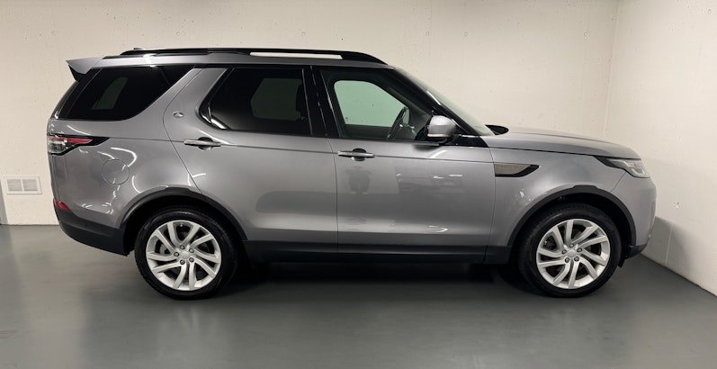 Vehicle image LAND ROVER DISCOVERY