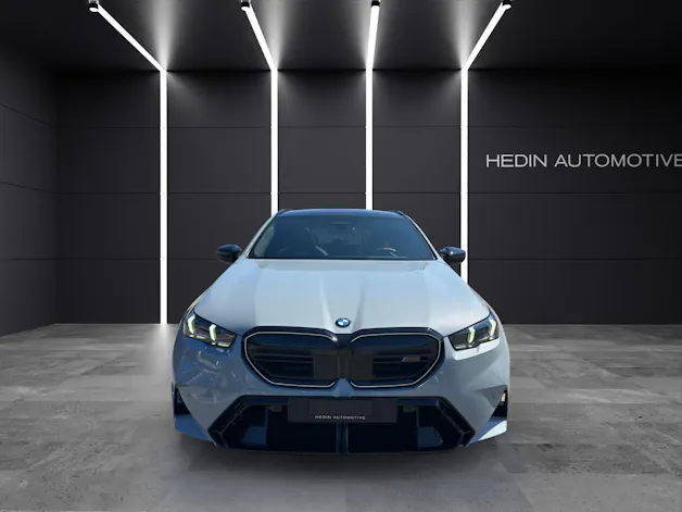 BMW M5 xDrive Touring