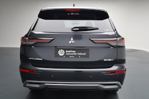 Vehicle image MITSUBISHI Outlander 2.4 PHEV Intense 4x4