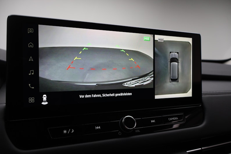 Vehicle image MITSUBISHI OUTLANDER