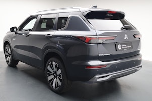Vehicle image MITSUBISHI Outlander 2.4 PHEV Intense 4x4
