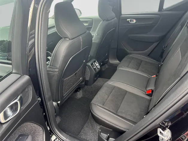 Volvo EX40 Twin Black Edition AWD