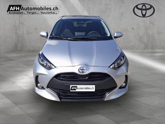 Vehicle image 8