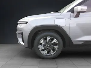 KGM Torres EVX Platinum