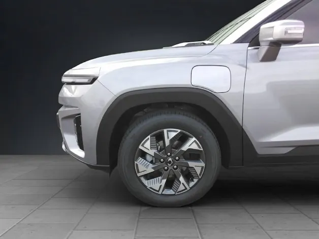 KGM Torres EVX Platinum