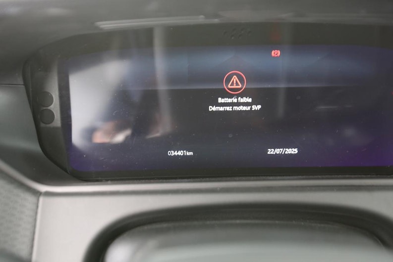 Vehicle image LAND ROVER RANGE ROVER VELAR