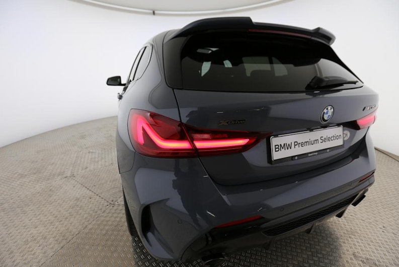 Vehicle image BMW 1 SERIES