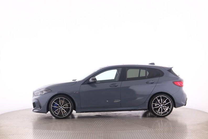 Vehicle image BMW 1 SERIES