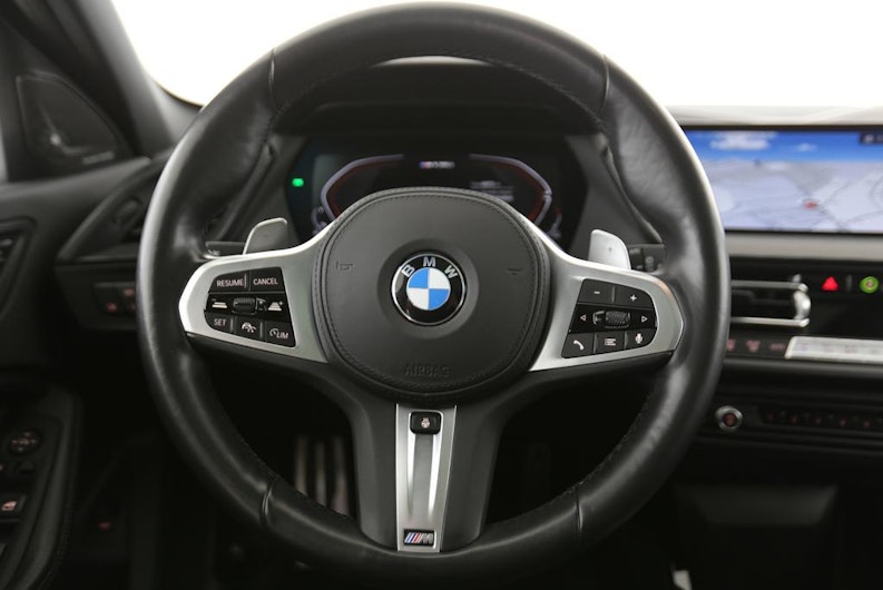 Vehicle image BMW 1 SERIES