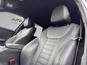 BMW 330e xDrive SAG Touring