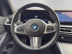 BMW 330e xDrive SAG Touring