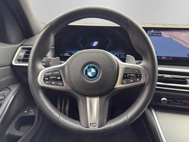 BMW 330e xDrive SAG Touring