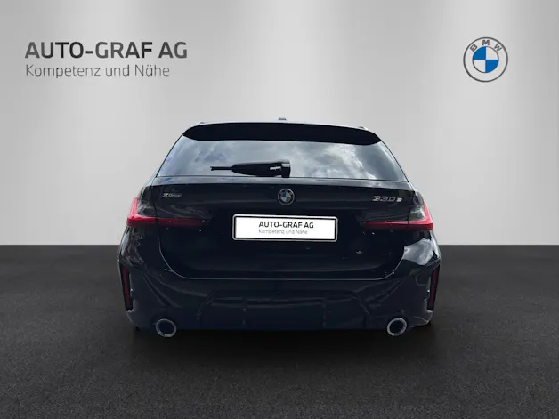 BMW 330e xDrive SAG Touring