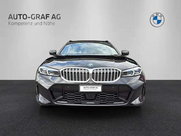 BMW 330e xDrive SAG Touring