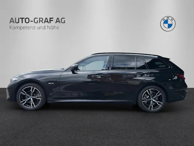 BMW 330e xDrive SAG Touring