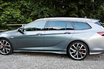 Vehicle image OPEL INSIGNIA 0 Vehicle image OPEL INSIGNIA 0