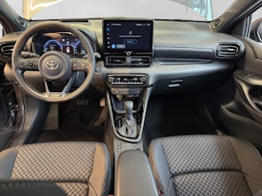 Vehicle image TOYOTA Yaris 1.5 VVT-i HSD Premium