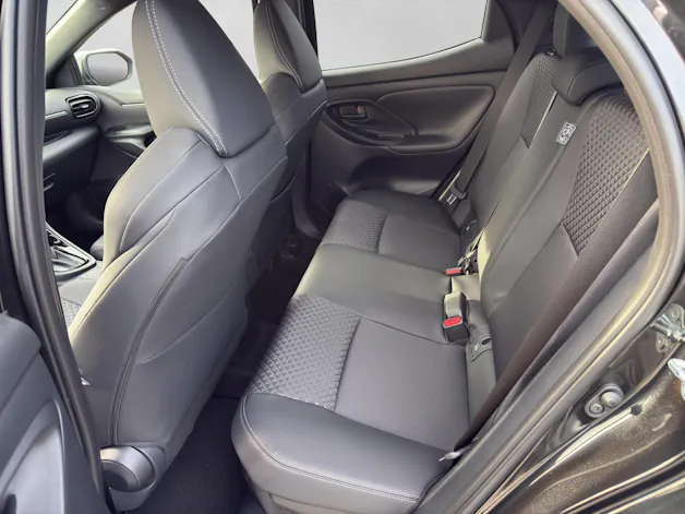 Toyota Yaris 1.5 VVT-i HSD Premium