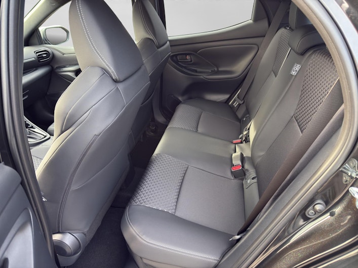 Vehicle image TOYOTA YARIS