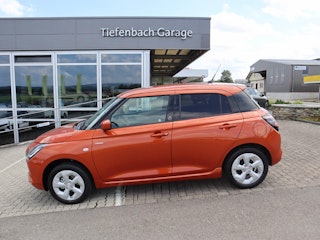 Vehicle image SUZUKI SWIFT 0