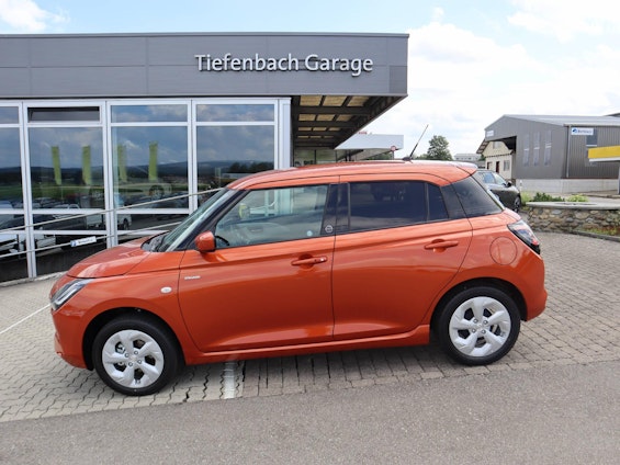First vehicle image