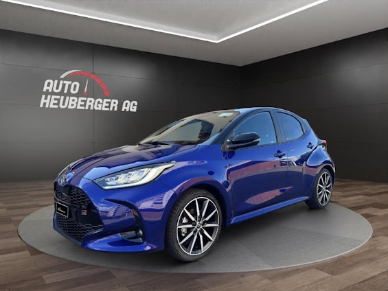First vehicle image